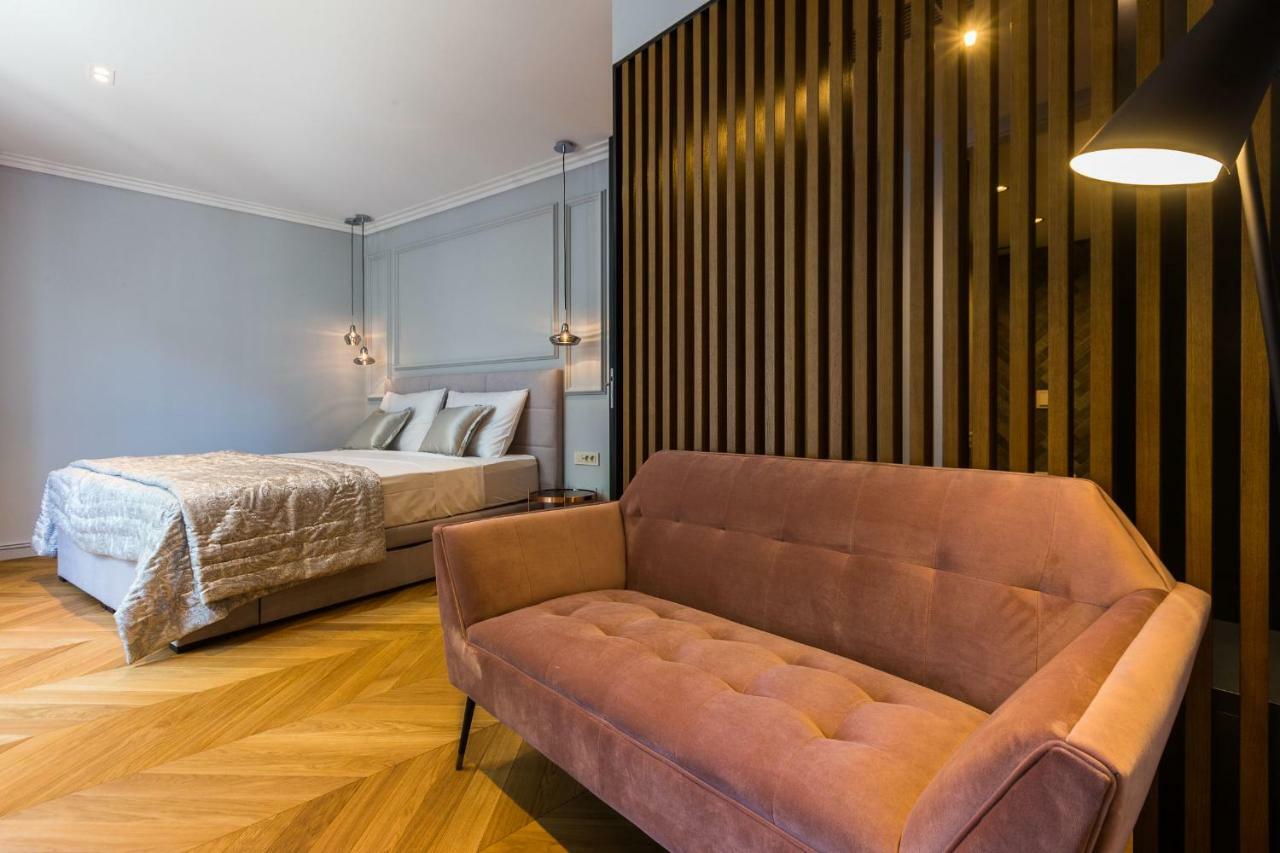 Muse Luxury Rooms Zara Esterno foto